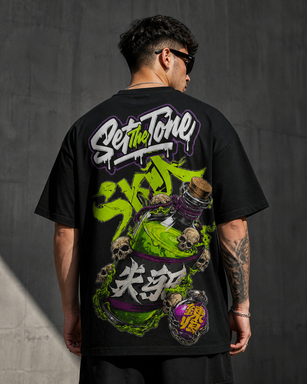 Toxic Set The Tone Oversized T-Shirt black oversized T-shirt back hero