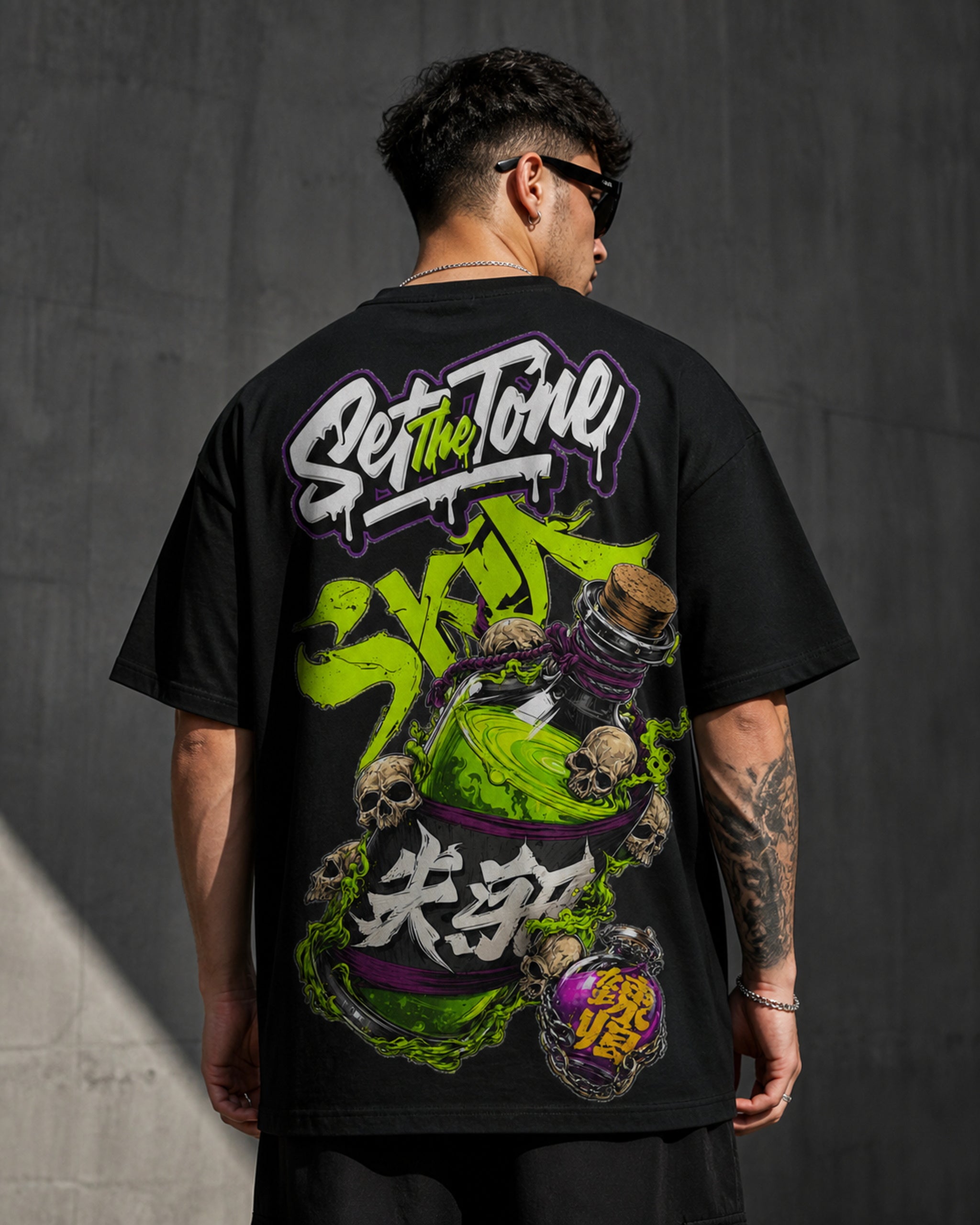Toxic Set The Tone Oversized T-Shirt black oversized T-shirt back hero