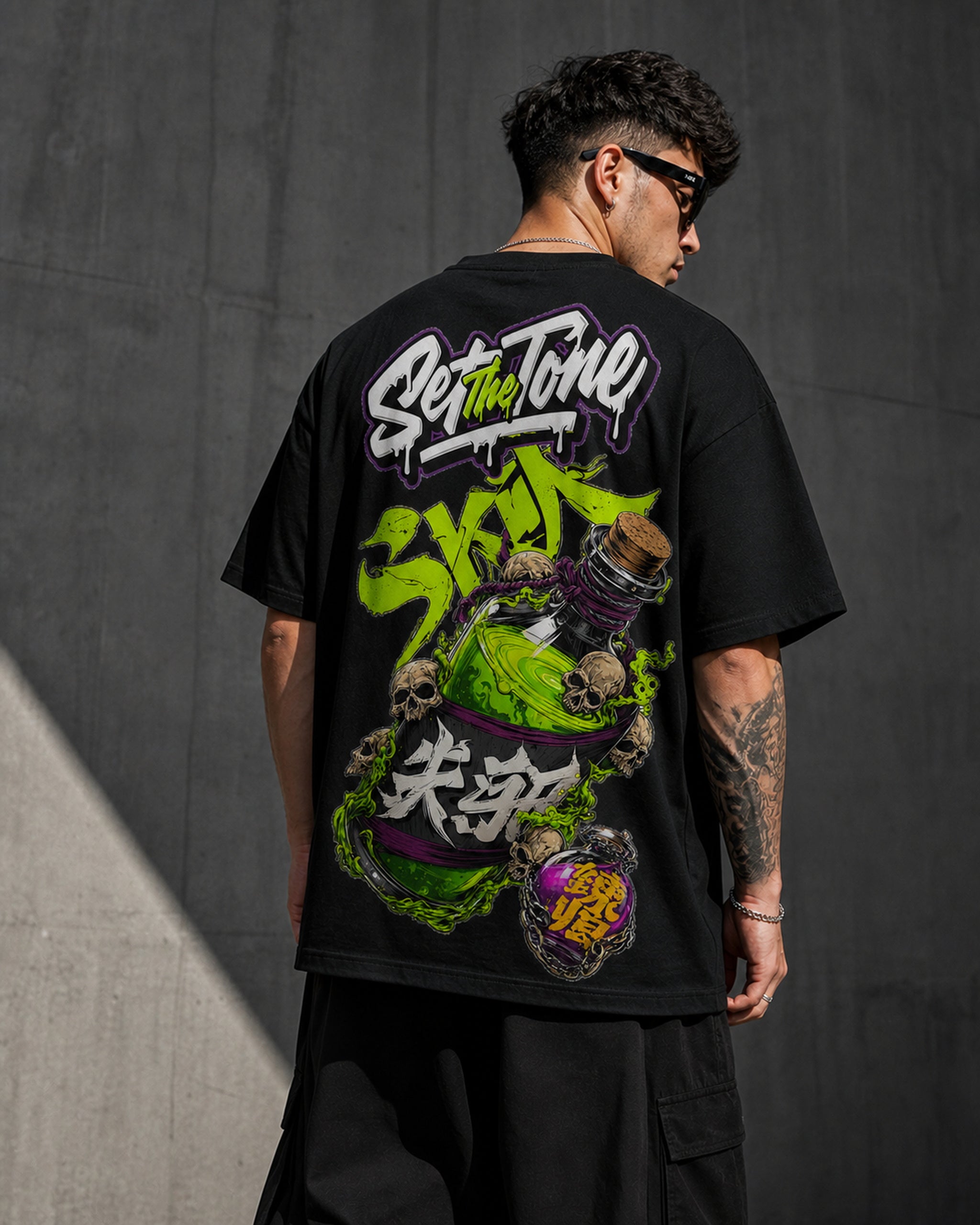 Toxic Set The Tone Oversized T-Shirt black oversized T-shirt back right angle